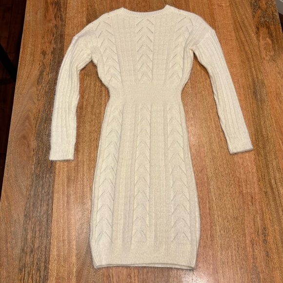 Cream Sweater Dress - Size Small - Never worn - Picture 4 of 5
